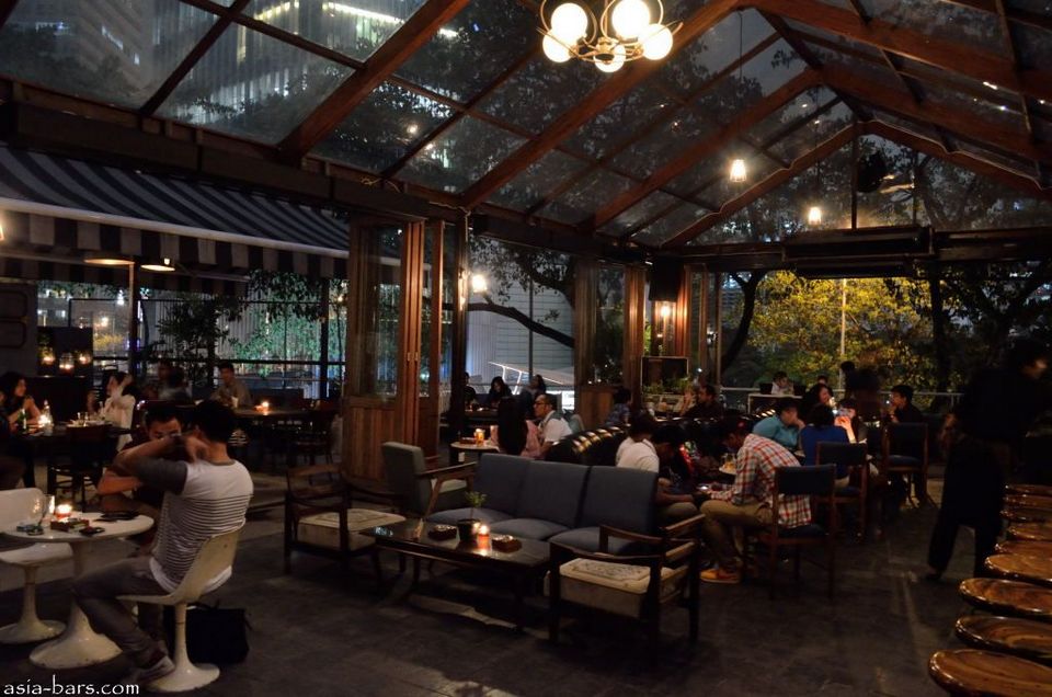 lucy in the sky bar jakarta