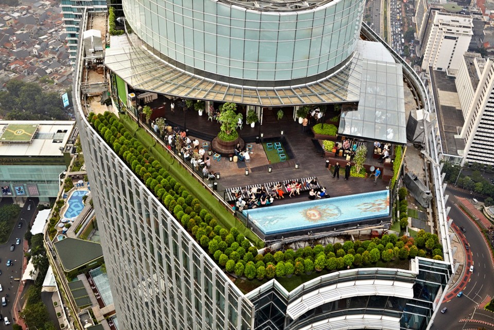 skye bar jakarta indonesia