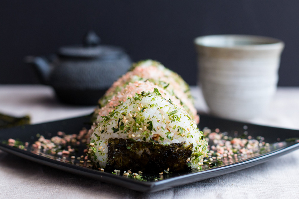 onigiri japanese food