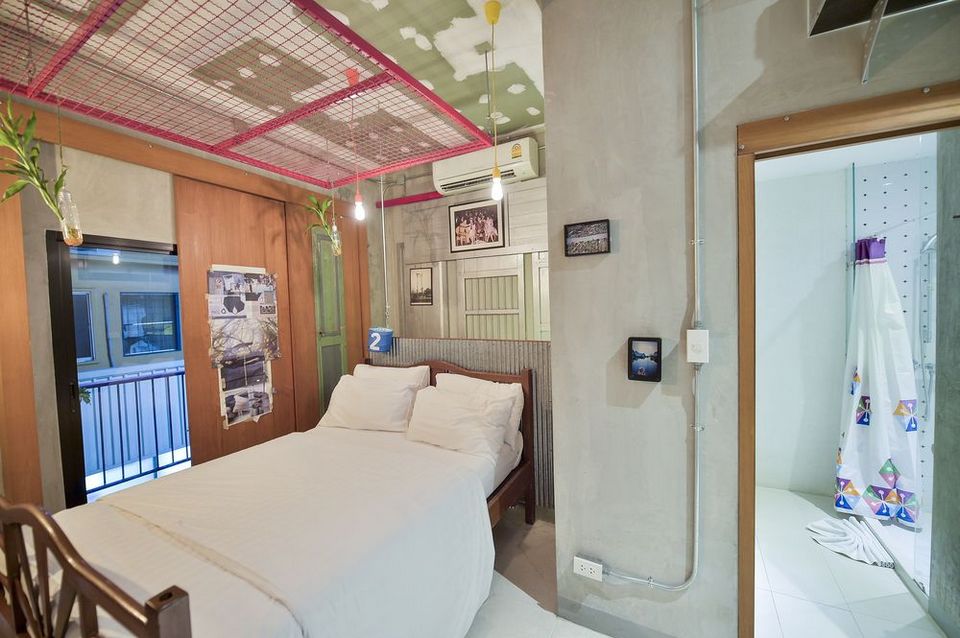 Hostel House Of Phraya Jasaen, best hostels in bangkok thailand (1)
