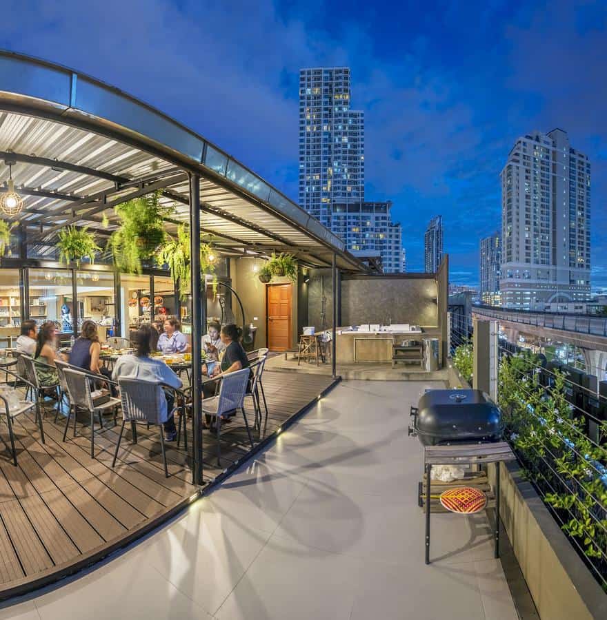 The Posh Phayathai, best hostels in bangkok thailand, budget hostels in bangkok (1)