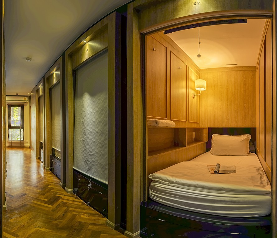 The Posh Phayathai, cheap hostels in bangkok, coolest hostels in bangkok (1)