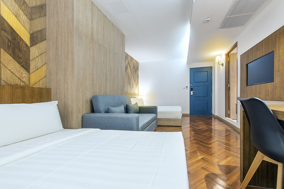 The Posh Phayathai, cheap hostels in bangkok, coolest hostels in bangkok (1)