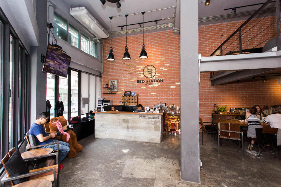 best hostels in bangkok for solo travellers
