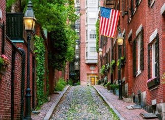 beacon hills, boston travel blog,boston travel guide blog,boston travel guide