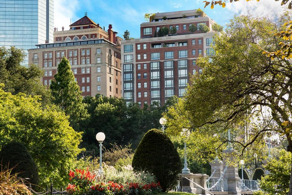 Taj Boston2