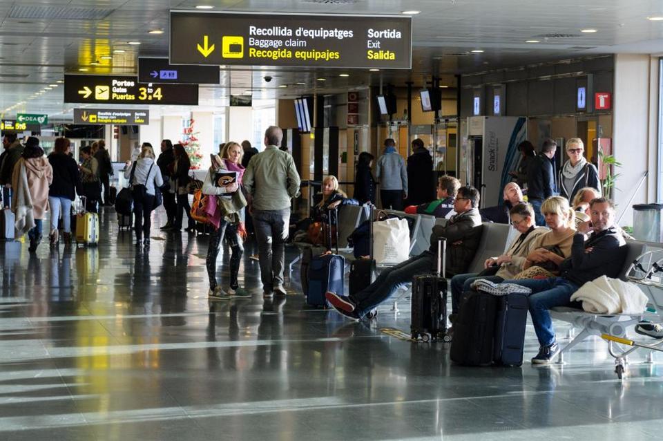 baggage-control-ibiza-airport-1024-680