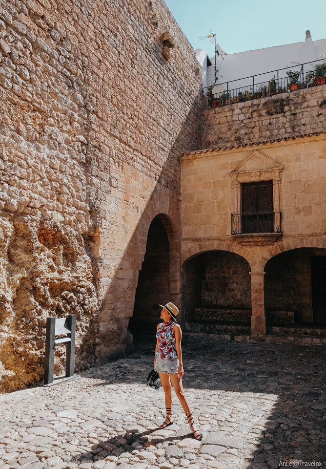 The walls in Dalt Vila