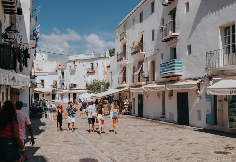 old town ibiza travel blog,ibiza island travel guide,ibiza island travel blog,ibiza trip blog