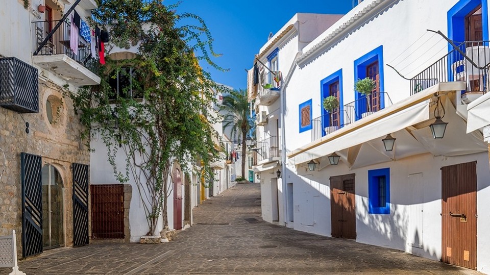 old town of ibiza travel blog,ibiza blog,ibiza travel guide blog,ibiza travel diary (1)