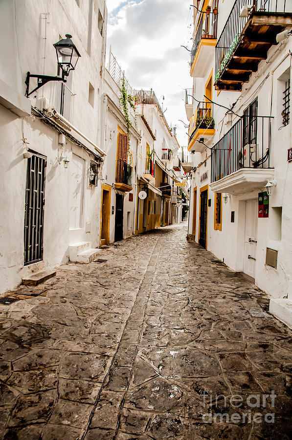 old town of ibiza travel blog,ibiza blog,ibiza travel guide blog,ibiza travel diary (1)