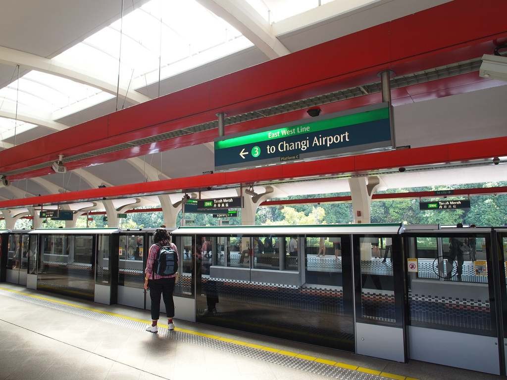 east west line to changi airport