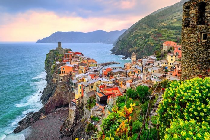 Vernazza cinque terre blog,cinque terre travel blog,cinque terre visitor guide,cinque terre travel guide,cinque terre guide