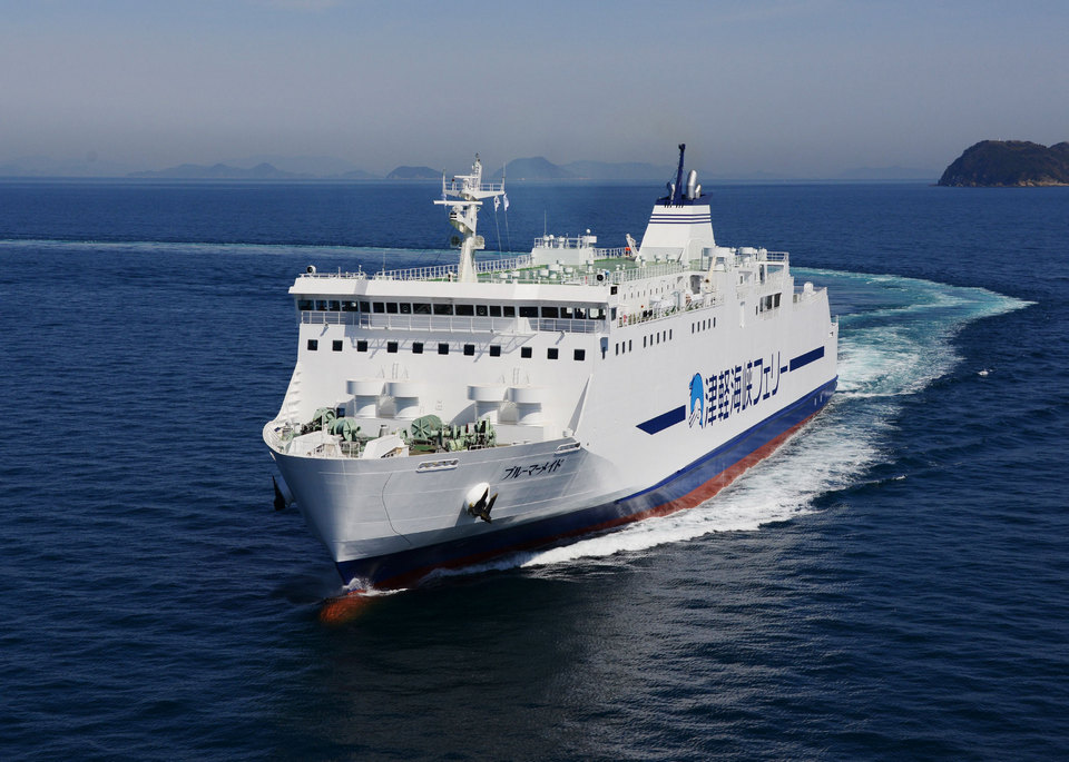 inside Tsugaru Kaikyo Ferry to hakodate