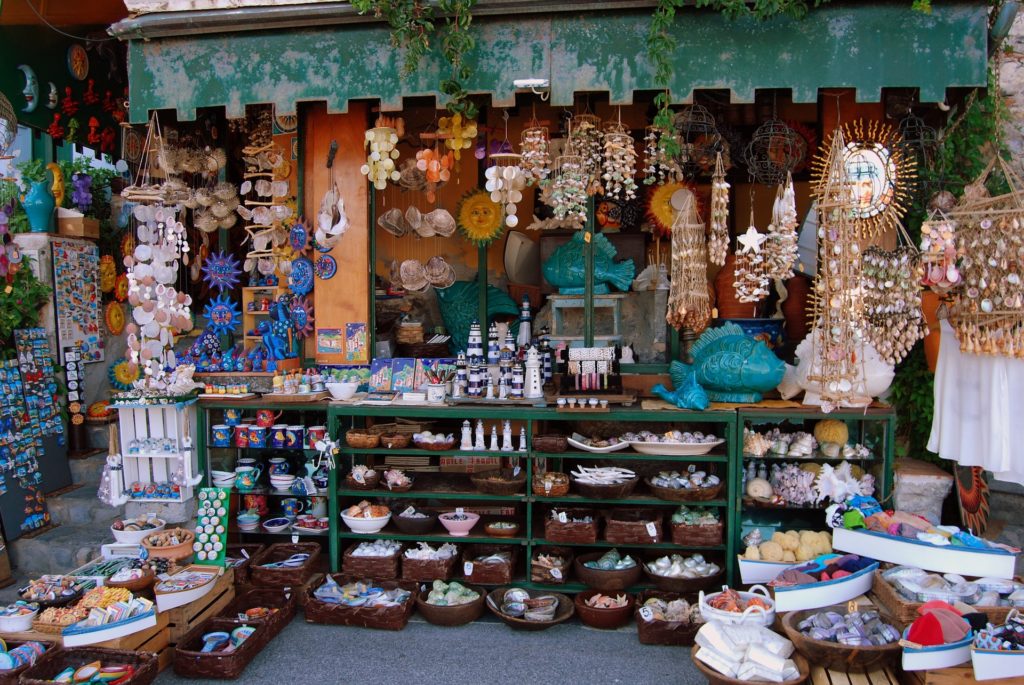 what to buy in maldives