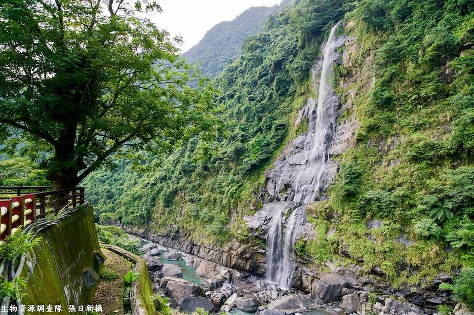 Wulai-Waterfall-1024x681