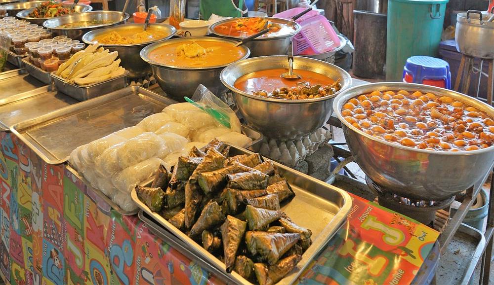 Thai food at JJ Night market in Kanchanaburi