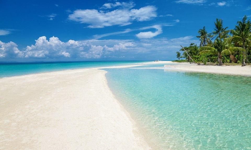 Paradise beach on the Bantayan island,cebu blog,cebu guide,cebu island blog,cebu island guide,cebu island travel blog,