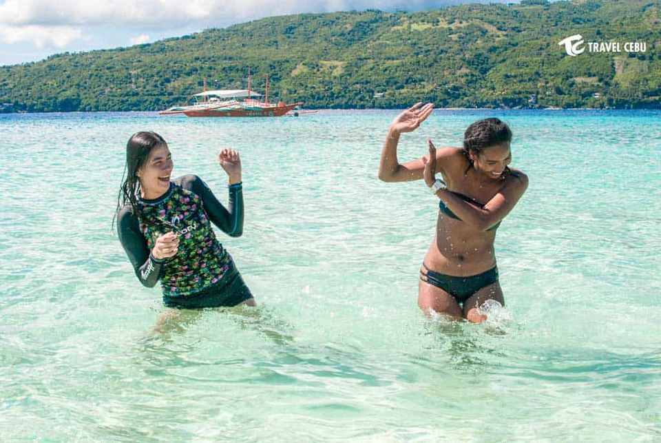 sumilon island oslob cebu whale shark,cebu guide,cebu blog,cebu island travel guide,cebu travel blog,cebu travel guide,cebu trip blog (1)