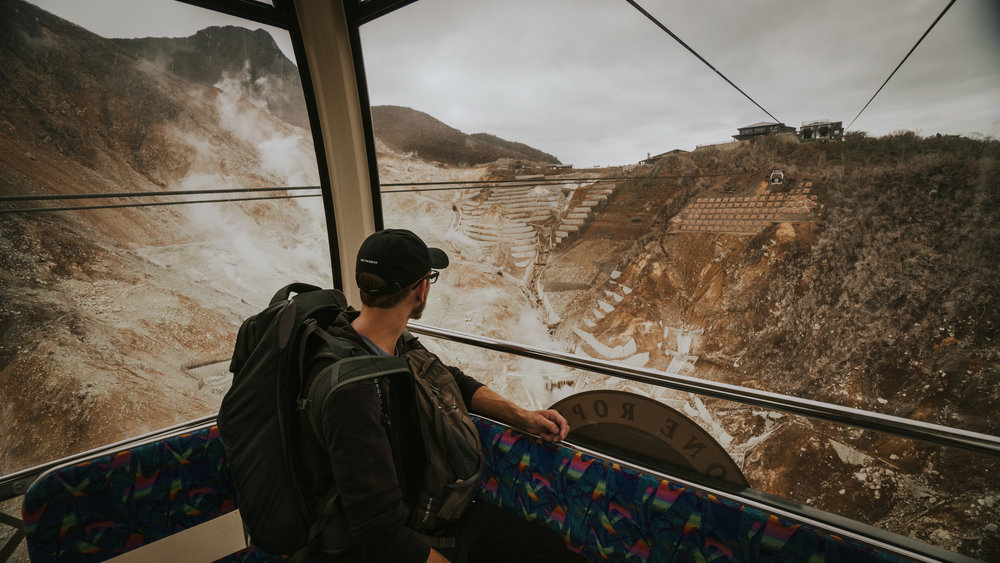 Lake Ashinoko and the Owakudani Valley via the Hakone Ropeway