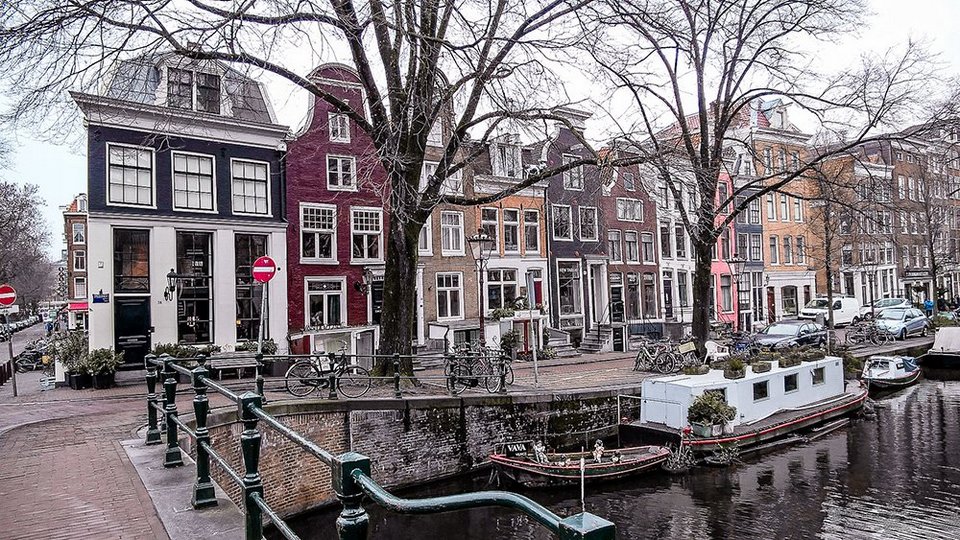 amsterdam-canals-winter-small