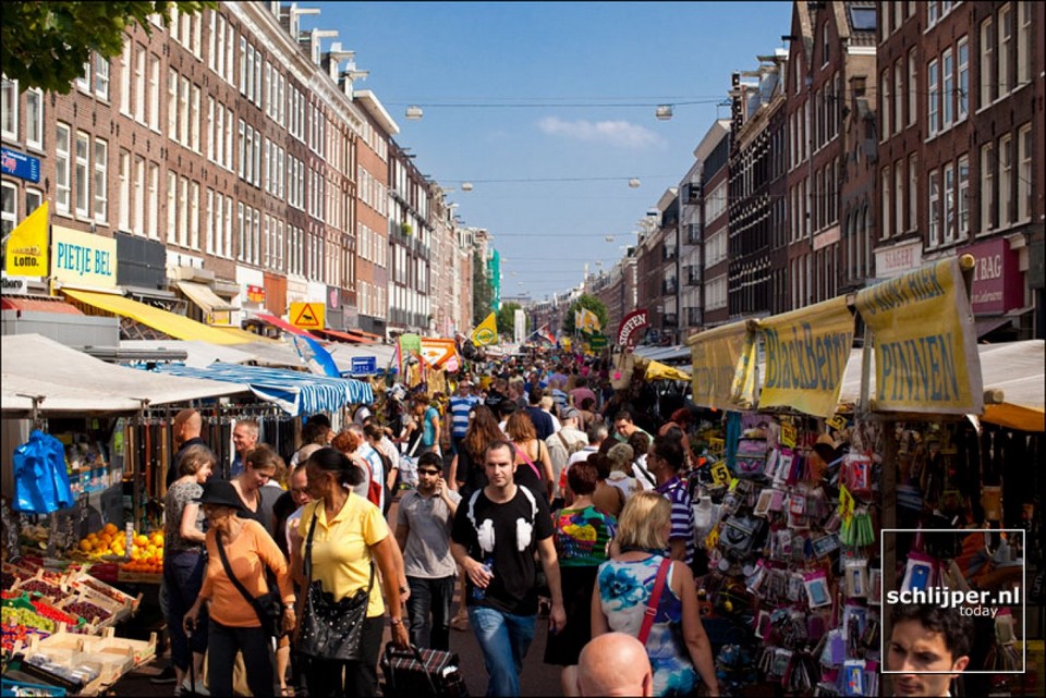 Albert-Cuyp-Market_amsterdam,amsterdam blog,amsterdam travel blog,amsterdam travel guide blog,amsterdam city guide, (1)