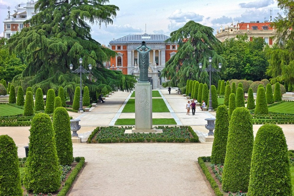 Buen Retiro Park,Madrid blog,Madrid travel blog,Madrid travel guide blog,Madrid city guide,