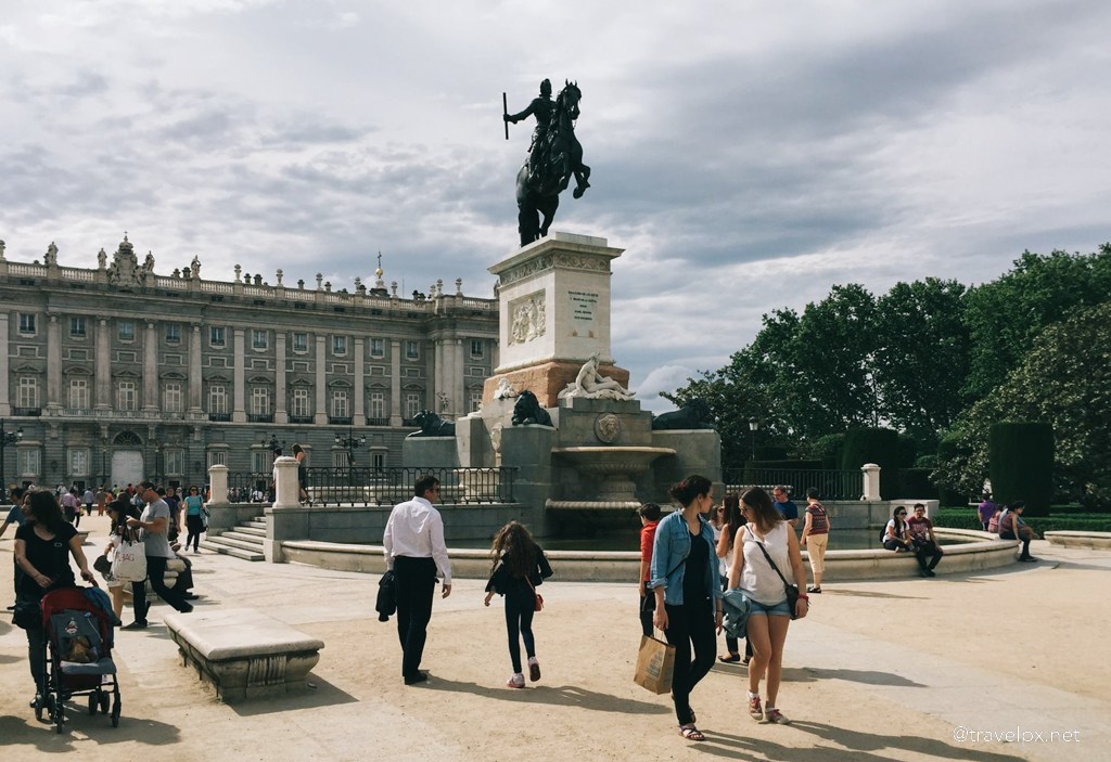 Plaza De Oriente