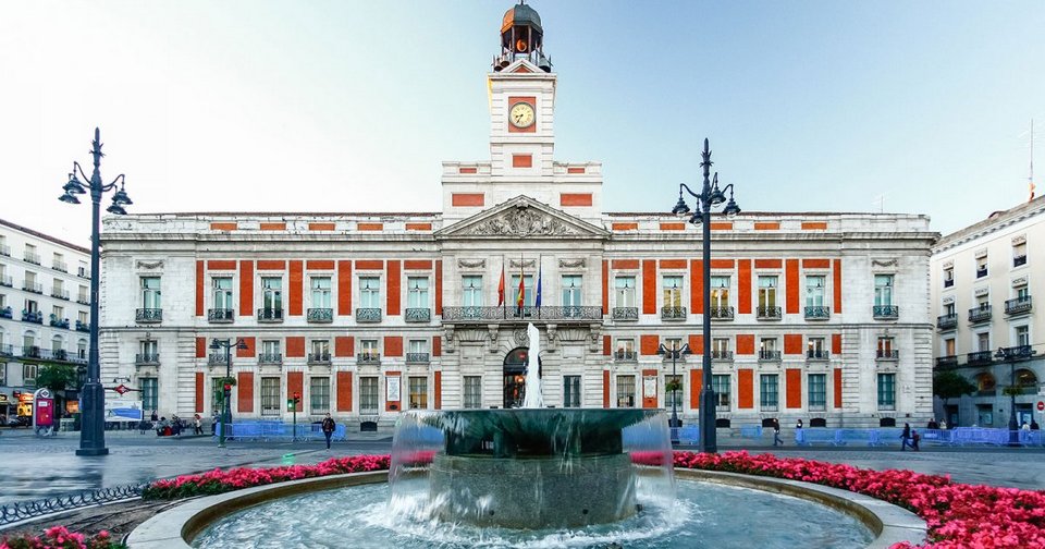 Puerta del Sol madrid,Madrid blog,Madrid travel blog,Madrid travel guide blog,Madrid city guide (1)