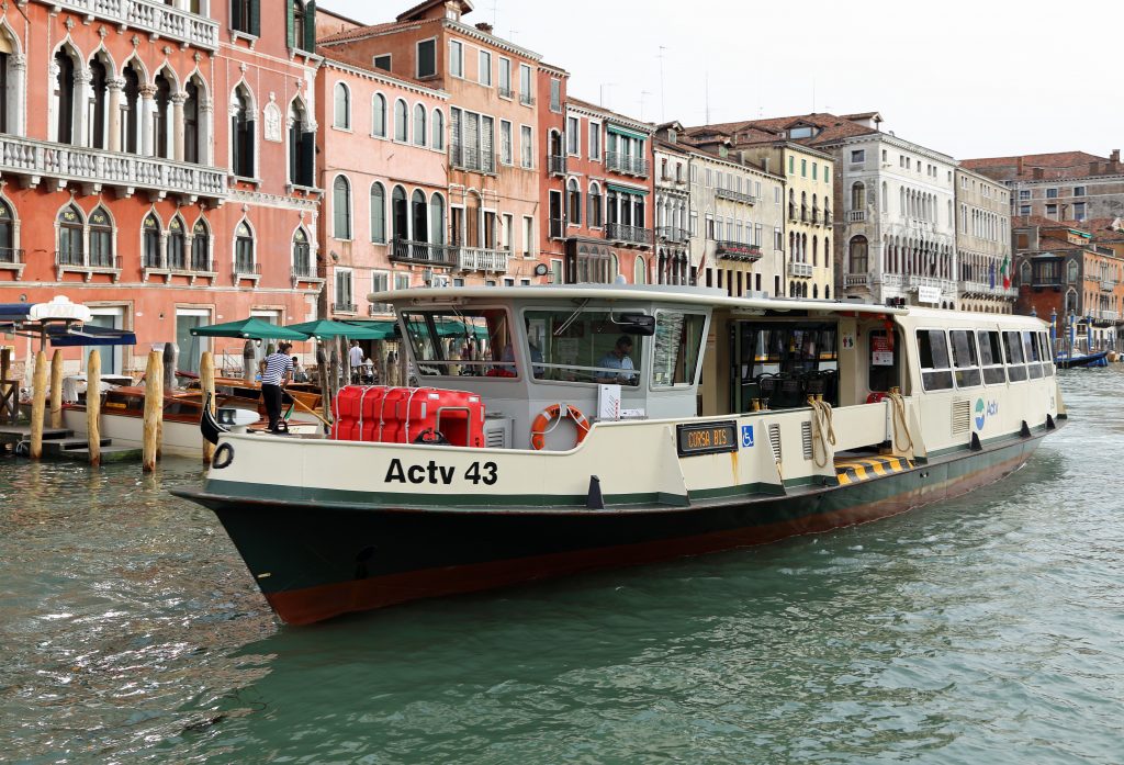 Waterbus vaporetti8-1024x697