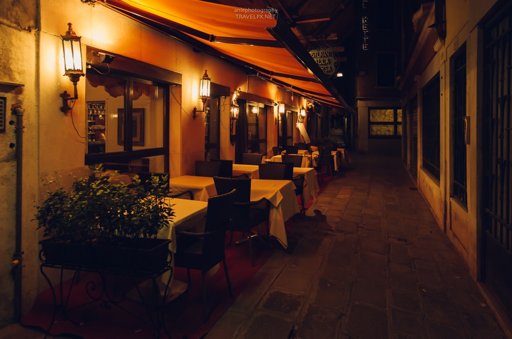 venice night.1
