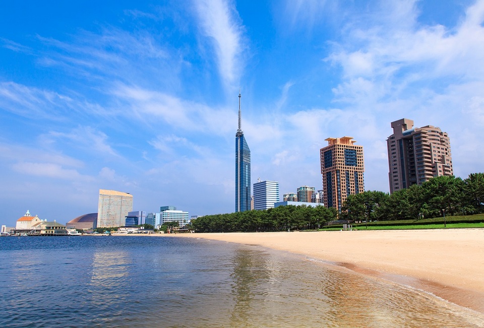 Momochi Seaside Park,fukuoka travel blog (2)