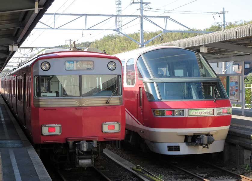 Meitetsu trains in Nagoya