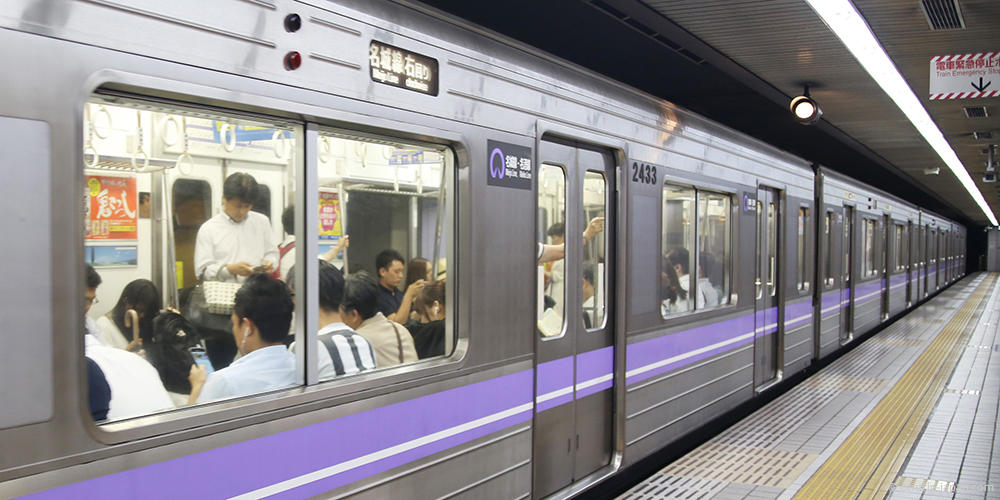 subway train Nagoya_Transportation_170704