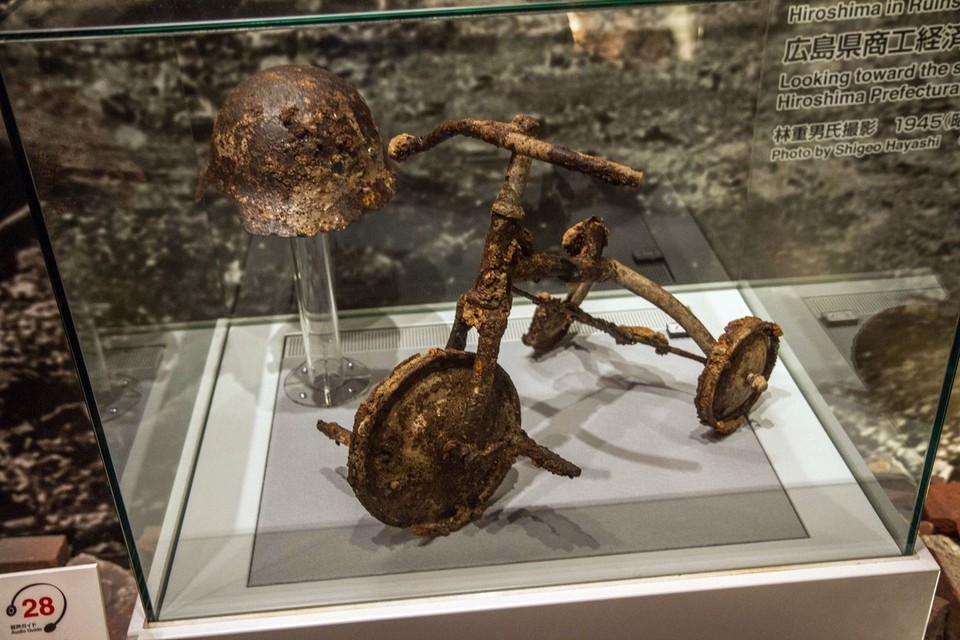 Hiroshima Peace Memorial Museum,hiroshima travel blog (2)