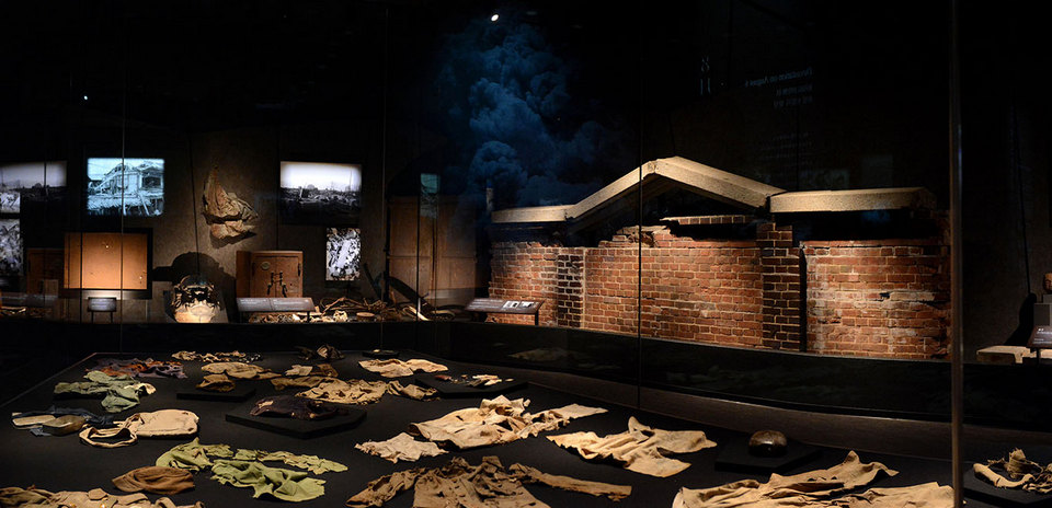 Hiroshima Peace Memorial Museum,hiroshima travel blog (5)