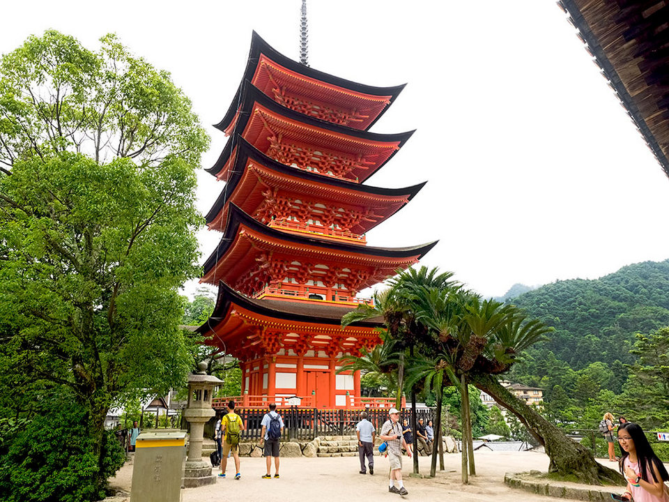 Miyajima Island,hiroshima travel blog (1)