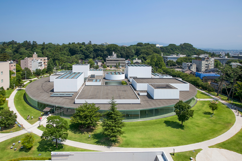 21st Century Museum of Contemporary Art,kanazawa travel blog (1)