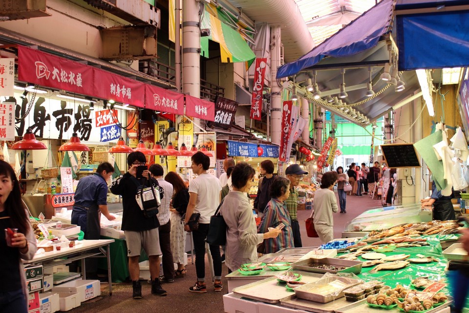 Omicho Market,kanazawa travel blog (1)