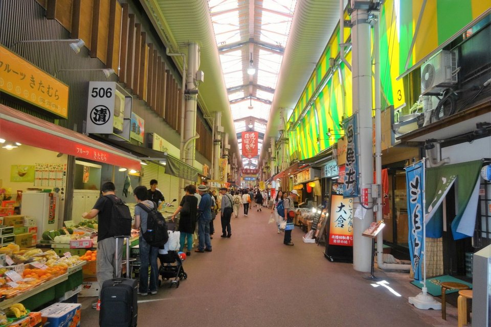 Omicho Market,kanazawa travel blog (1)
