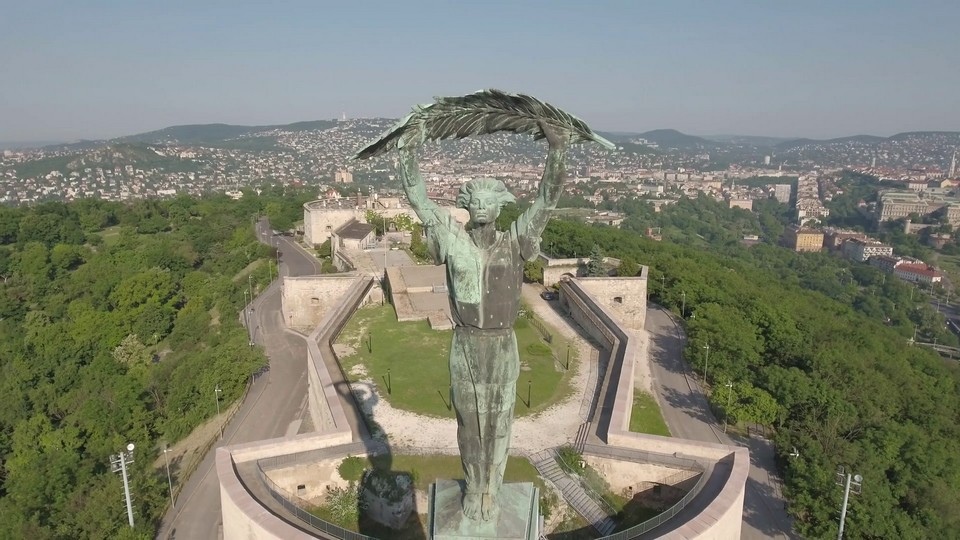 Aerial shot of Budapest Citadell and Liberty statue in Gellert Hill