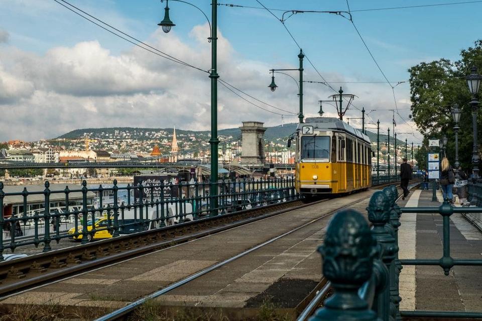 tram 2