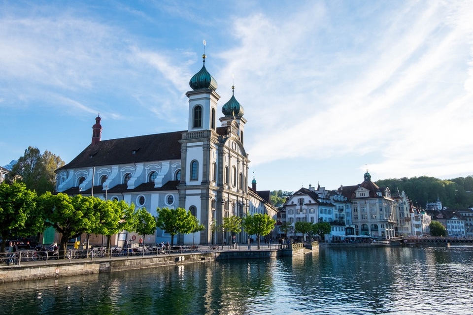 Jesuit Church,lucerne travel blog,lucerne blog,lucerne travel guide,lucerne city guide (10)
