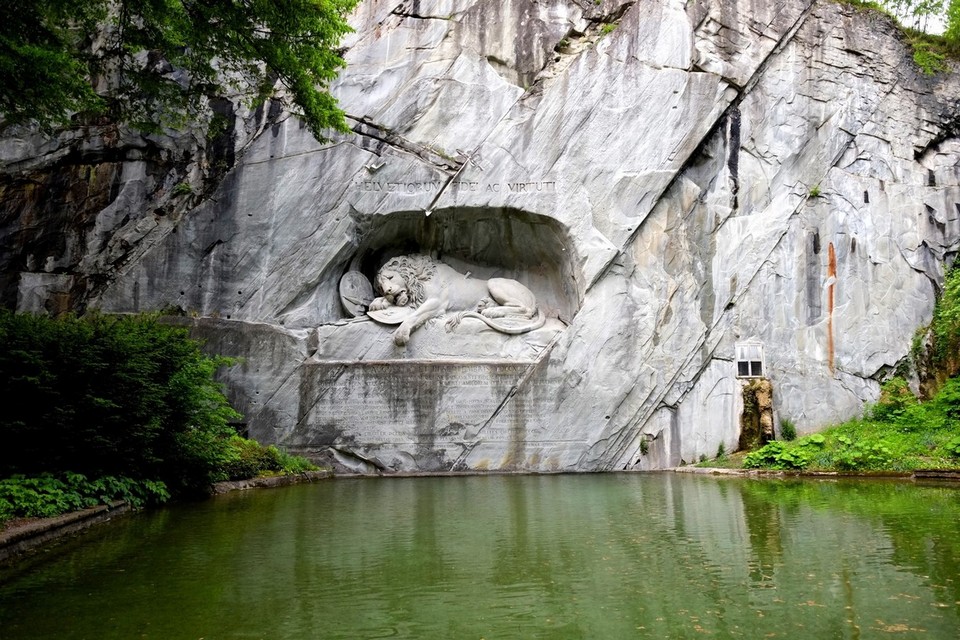 Lion Monument, Lucerne, Switzerland - The Lion Monument, or the Lion of Lucerne