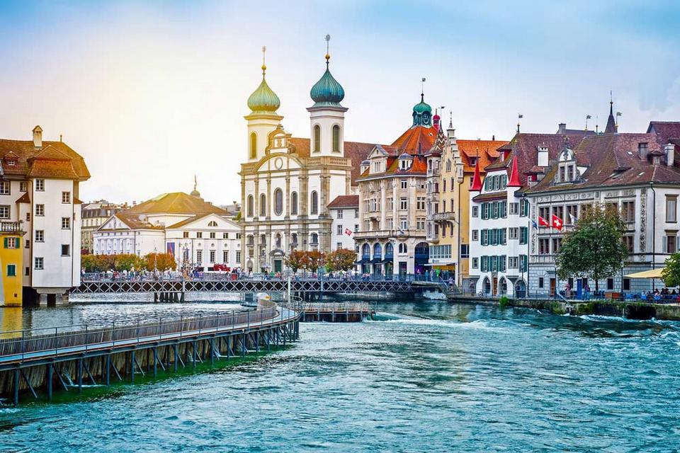 old town lucerne travel blog (6)