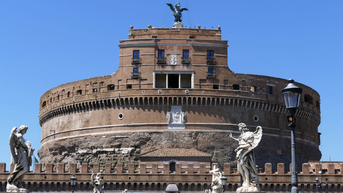 Castel Sant'Angelo rome travel blog (1)