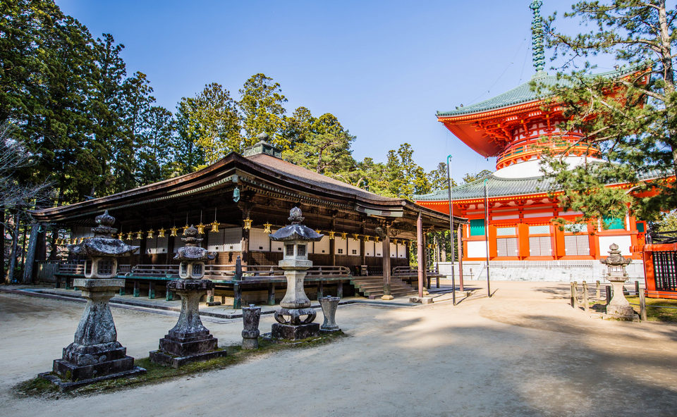 Koyasan Danjo Garan (Sacred Temple Complex),wakayama travel blog (1)