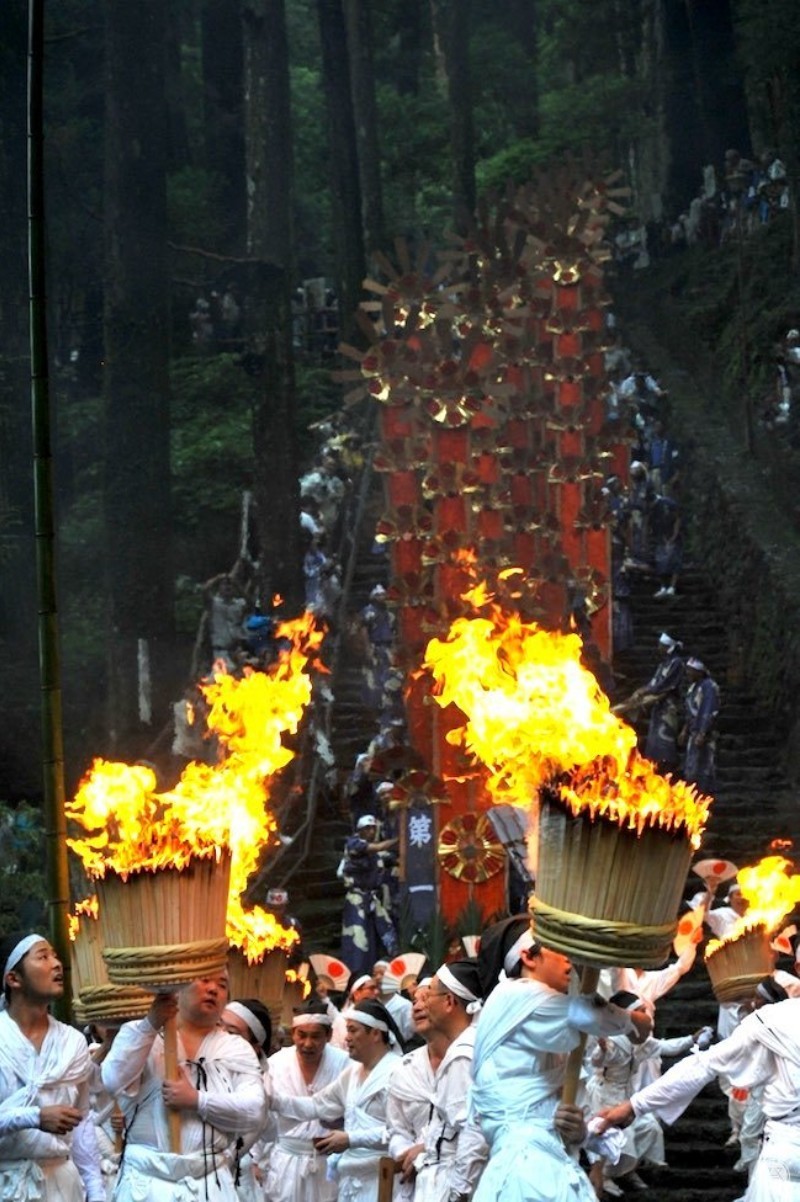 Nachi-no-Ogi matsuri (Nachi Fire Festival),wakayama travel blog (1)