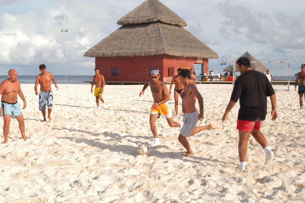 Adaaran Club Rannalhi,best affordable maldives resorts,where to stay in maldives,where to stay in maldives which island is best (15)