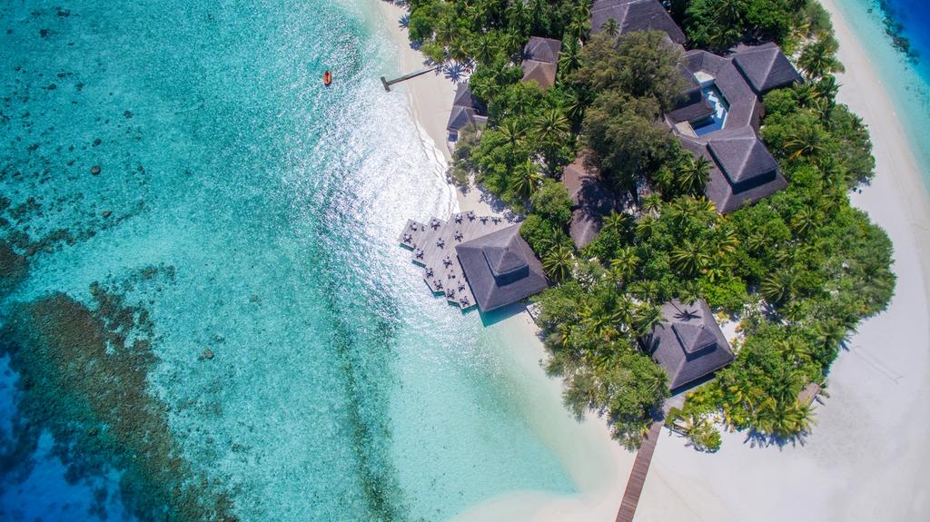 Adaaran Club Rannalhi,best affordable maldives resorts,where to stay in maldives,where to stay in maldives which island is best (1)